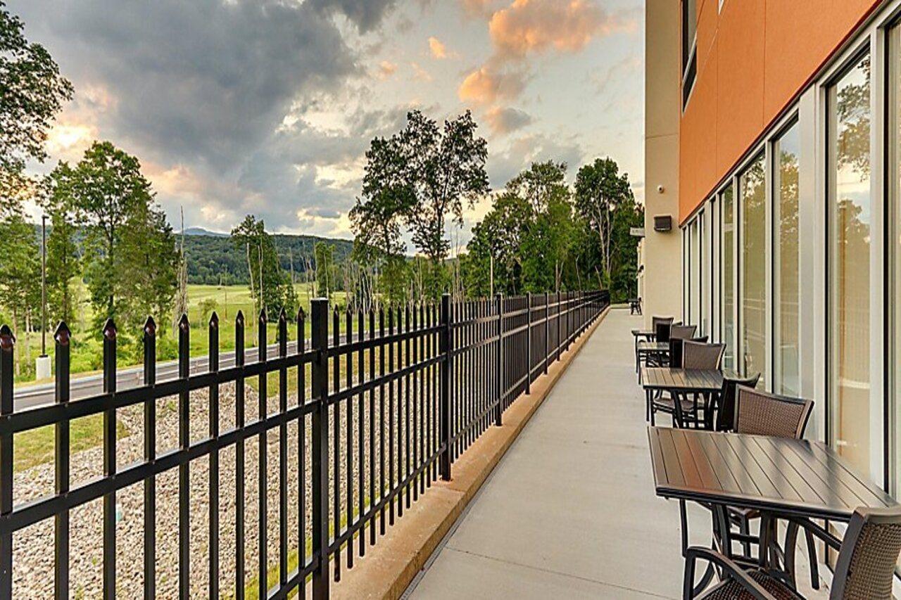 Express & - - Hudson Valley By Ihg 2* Saugerties