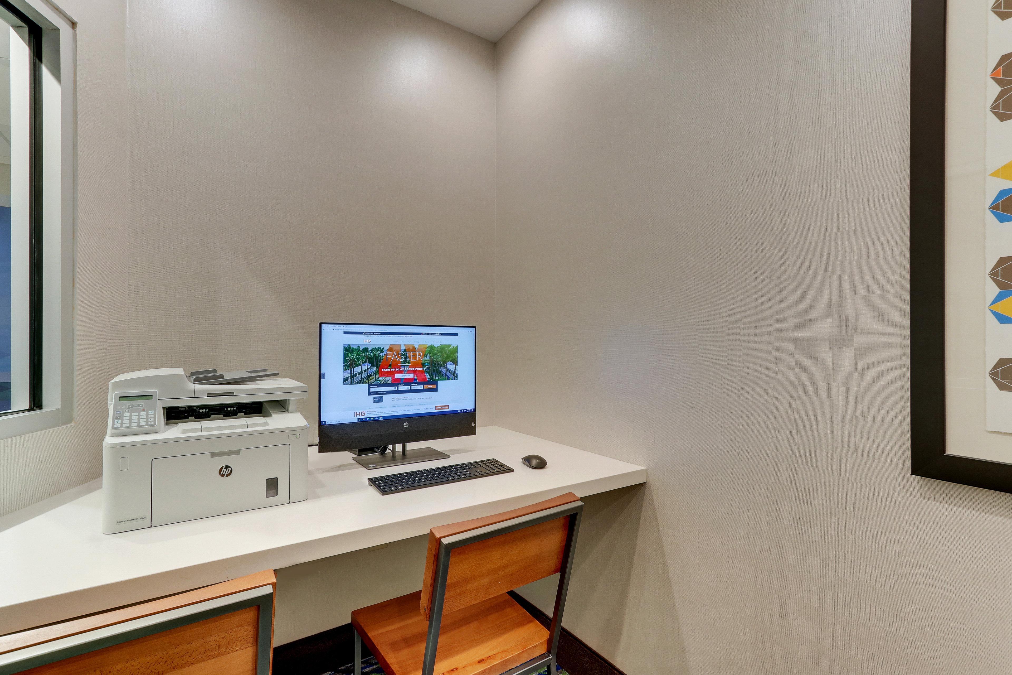 Express & - - Hudson Valley By Ihg Hotel Saugerties