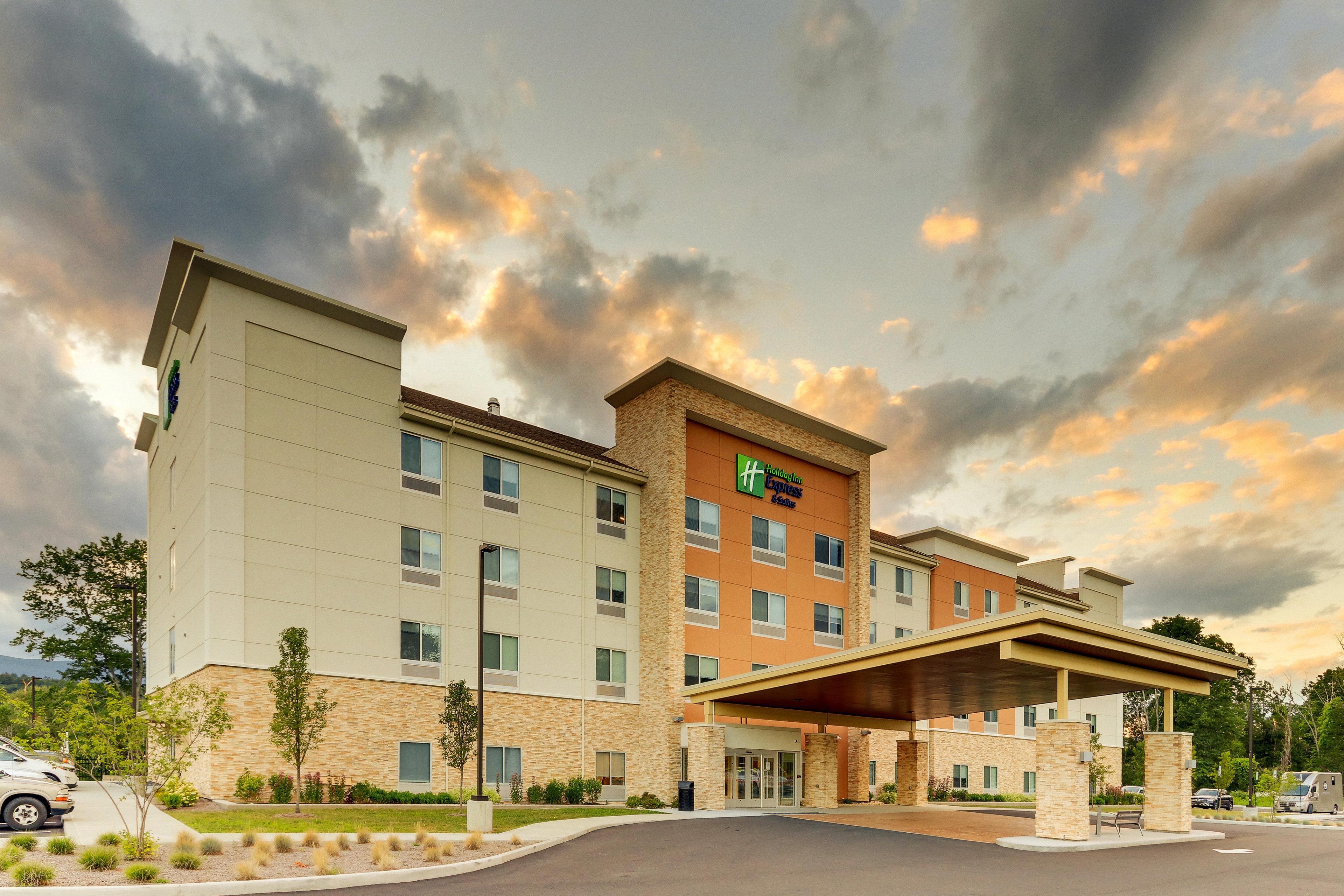 Express & - - Hudson Valley By Ihg Hotel 2*